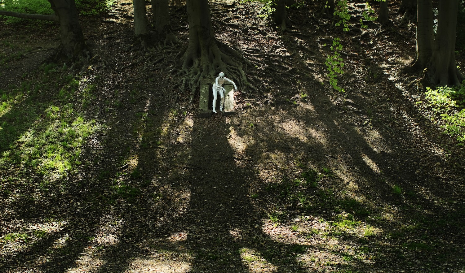 silver alien in nature